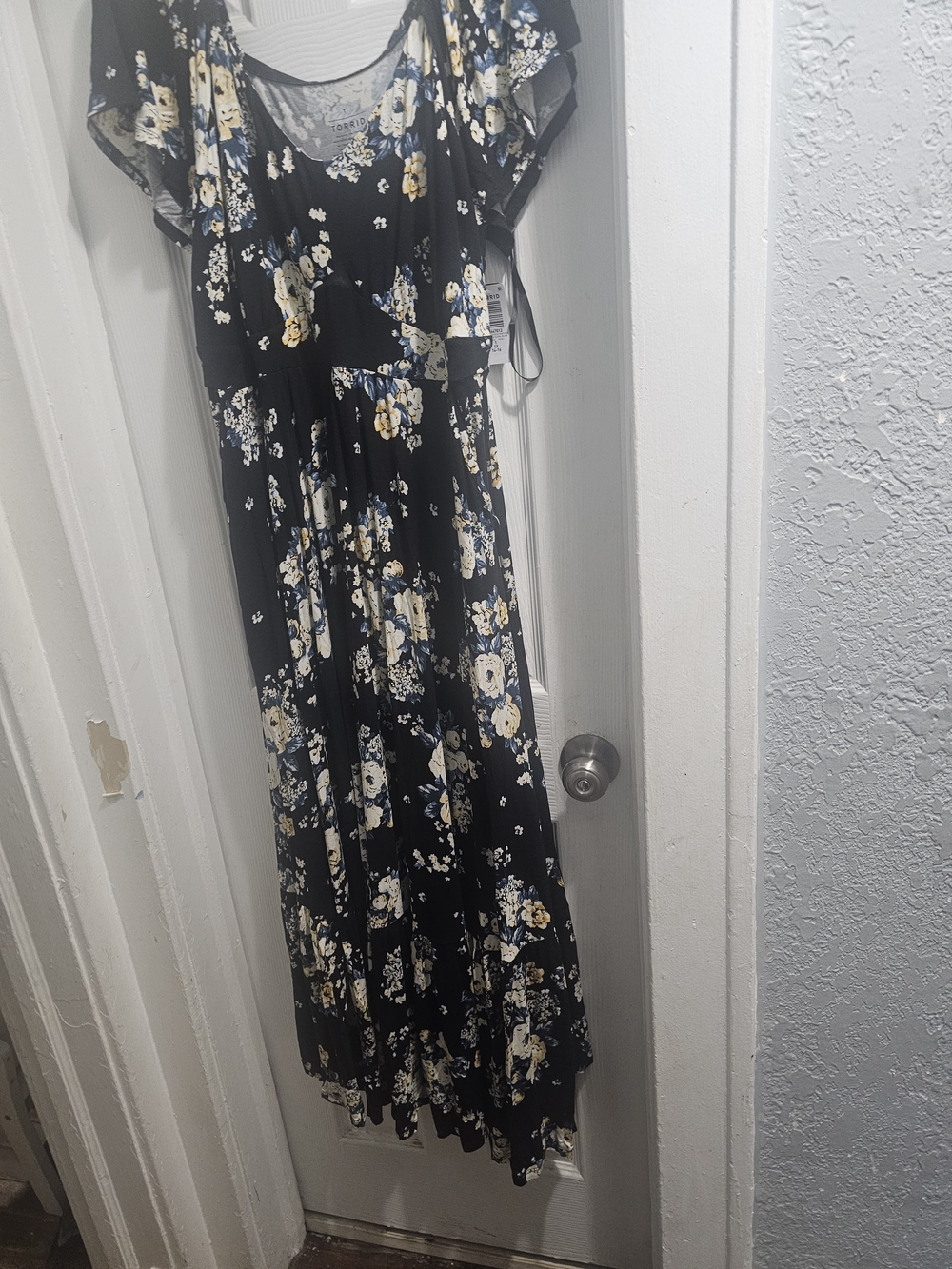 torrid Black Maxi Dress with Yellow & Blue Floral Print - Picture 2 of 5